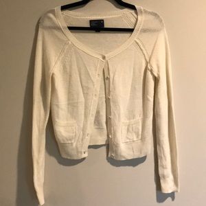 American Eagle white sweater